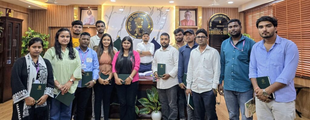 Deputy Commissioner shared his experiences with the trainees of BBMKU.