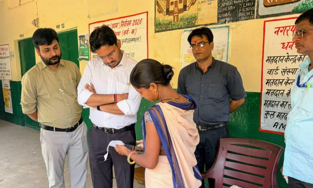 SDM did surprise inspection of polling stations