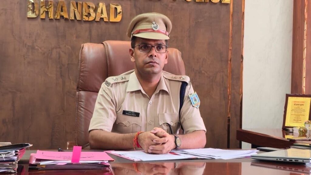 Dhanbad Police issued 1884 character certificates in the month of May