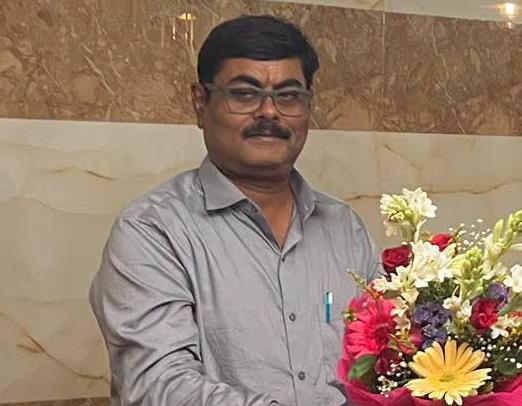General Manager of Katras Area threatened with death for curbing coal theft.