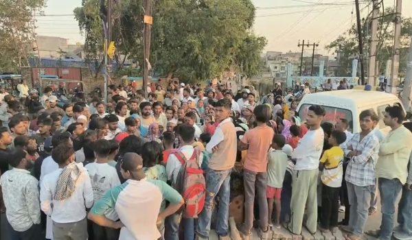 A young man died after being electrocuted with 11,000 volts in Ranchi.