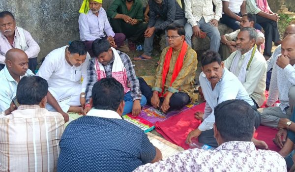 Protest against illegal coal depot, discussion intensifies regarding those playing the role of mediator.