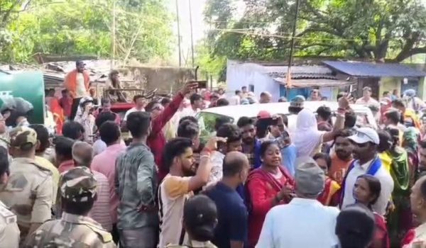 Landslide in Kantapahari colony, angry villagers blocked the road.