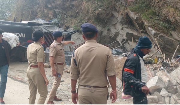 SP took stock of the broken rock area of ​​Hanuman temple located in Sonprayag.