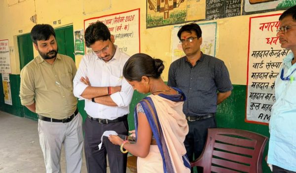 SDM did surprise inspection of polling stations