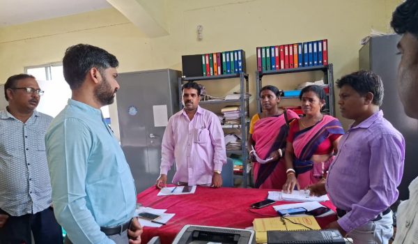 Deputy Commissioner conducted surprise inspection of Nala Block cum Zonal Office