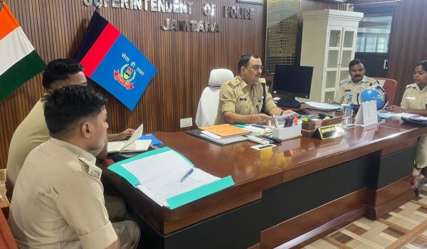 SP's monthly crime review meeting in Jamtara