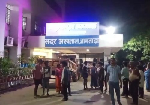 Patient dies while being rushed to the hospital on a tractor after waiting in vain for an ambulance.