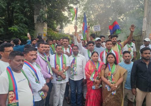 AJSU staged a protest with a massive torchlight procession and demanded a CBI inquiry.