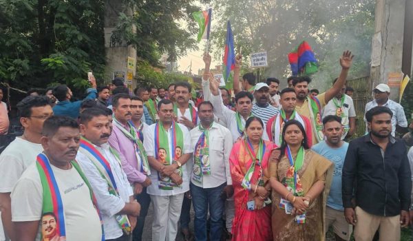 AJSU staged a protest with a massive torchlight procession and demanded a CBI inquiry.