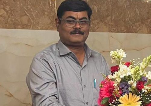 General Manager of Katras Area threatened with death for curbing coal theft.