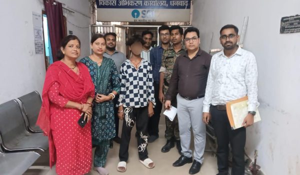 A child laborer was rescued from New Khalsa Hotel during a surprise inspection in Govindpur.